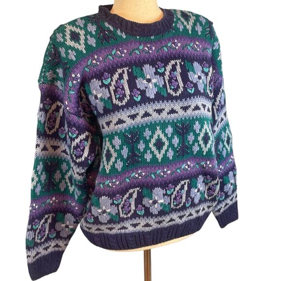 Vintage 80's Sweater Hand Embroidered Portraits by Northern Isles Petite Large - Picture 2 of 6